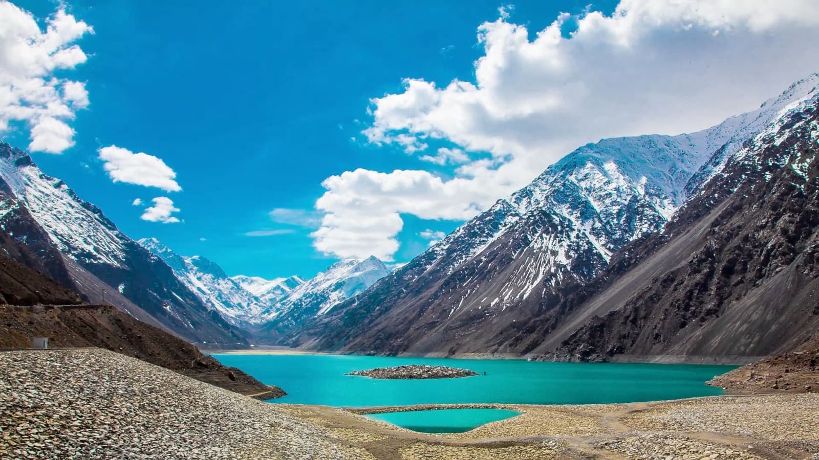 Satpara Lake